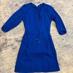 Diane Von Furstenberg 100% silk dress- long sleeve size 6